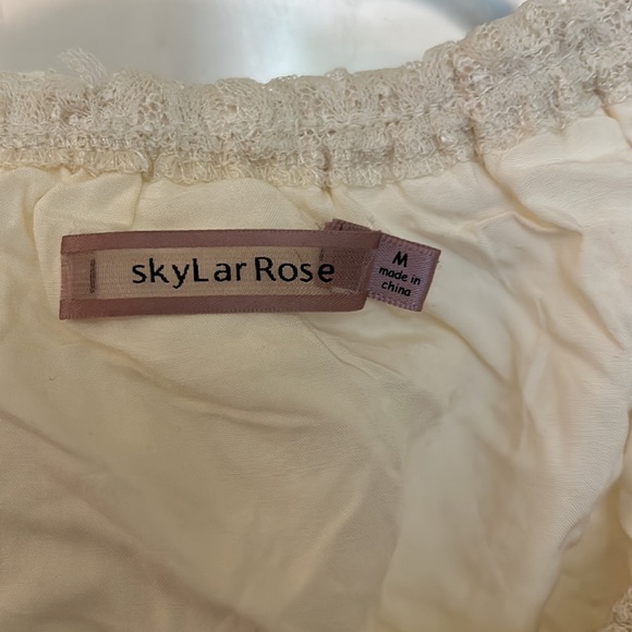 Beautiful dress from vice - Picture 4 of 5